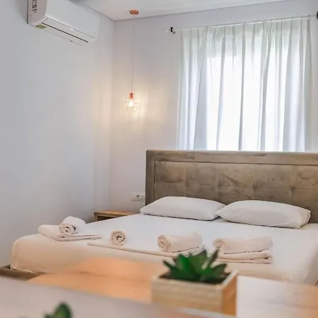 Hotel Otto Ksamil