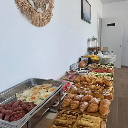 Otto 3* Ksamil