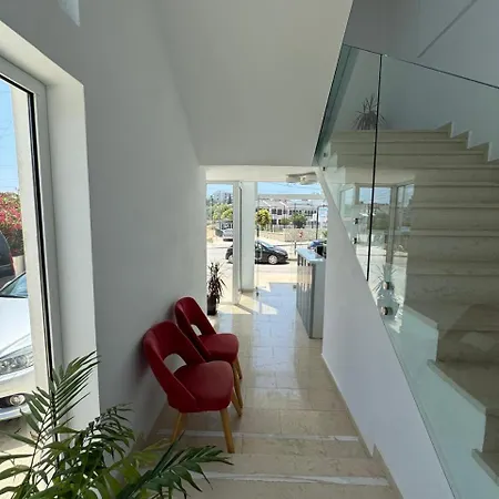 Otto 3* Ksamil