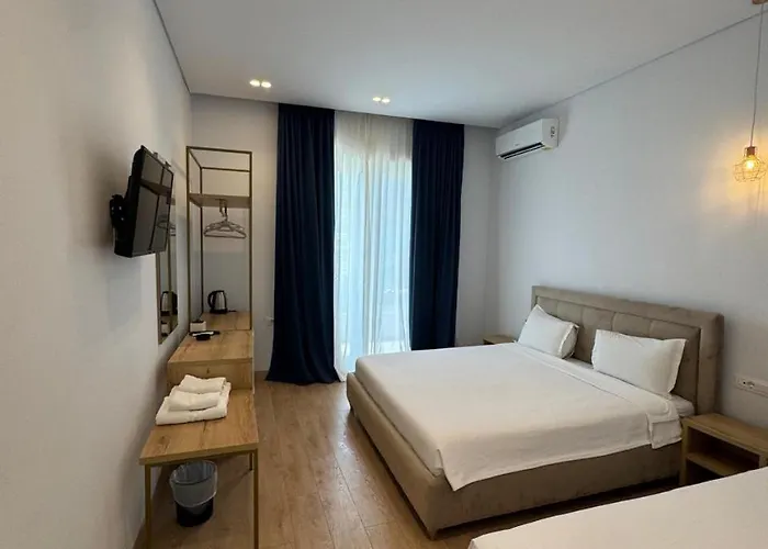 Otto 3* كساميل